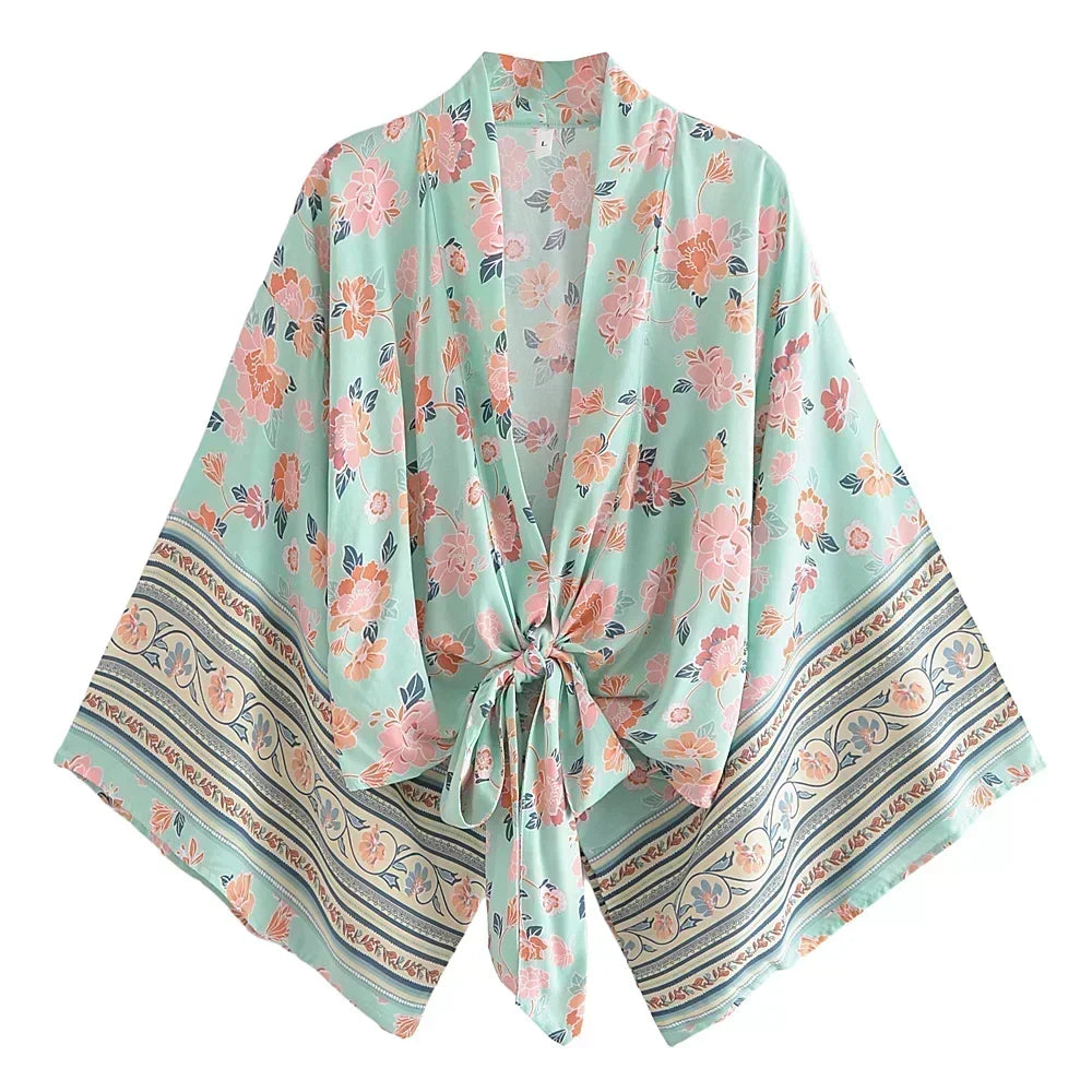 Kimono court femme Koharu menthe à fleurs - photo fournisseur