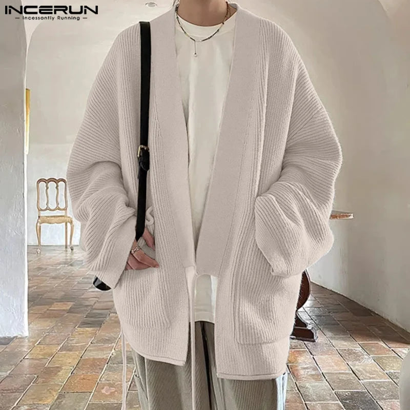 Veste kimono tricotée homme Shizuku beige portée de face