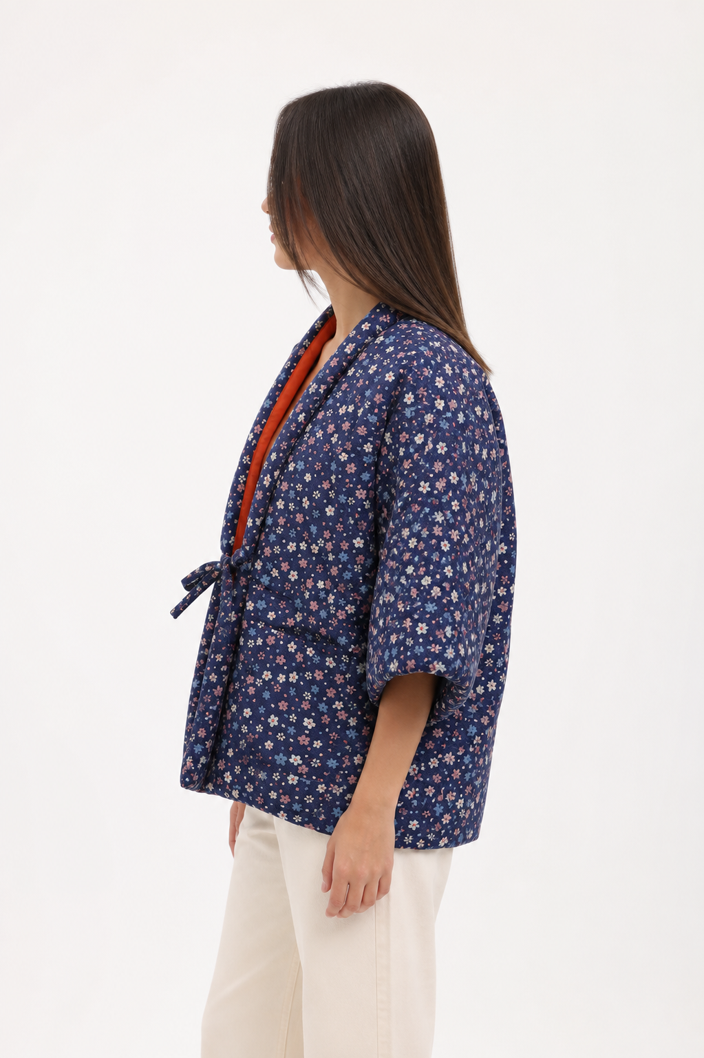 Hanten matelasse femme Ikigai bleu a fleurs - vue de profil