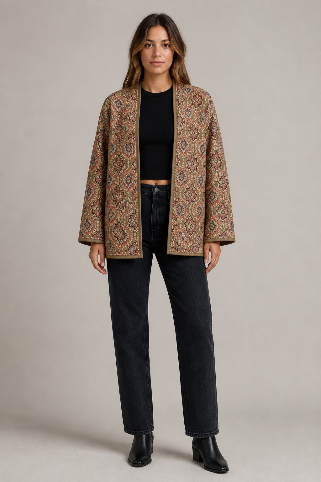 Veste matelassée imprimée femme Kazahana - vue de face portée par un modèle féminin
