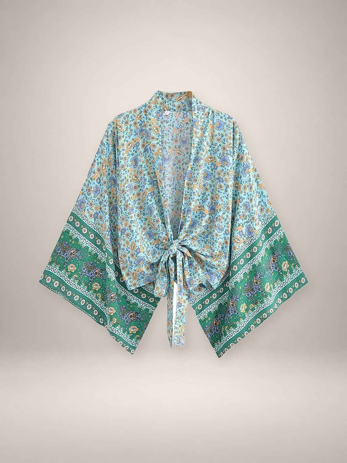 Kimono court cache-cœur femme Yui photo fournisseur - fond studio