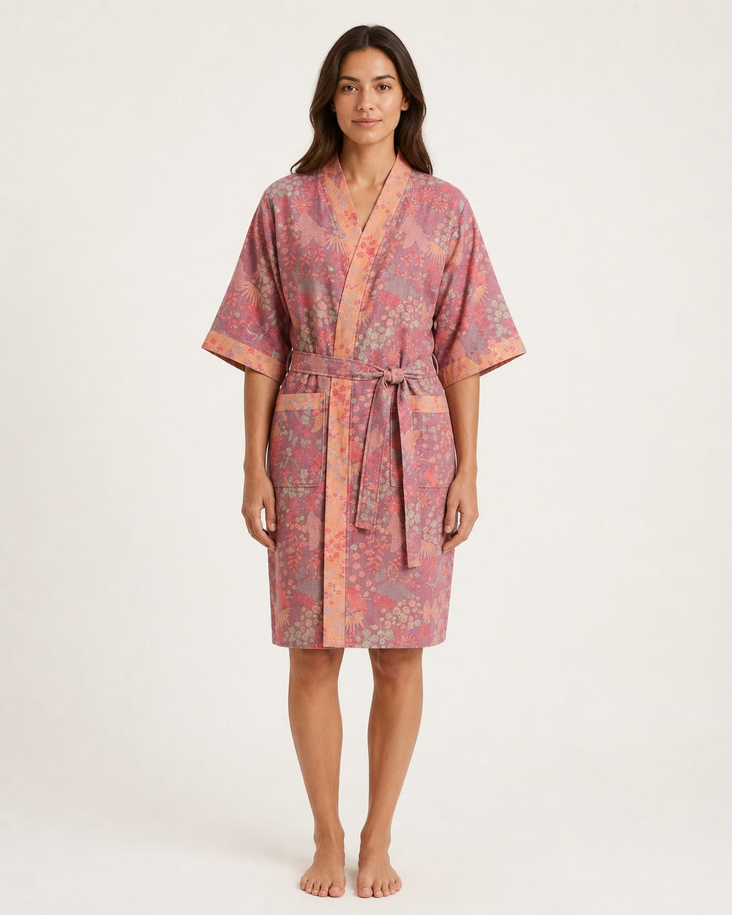 Peignoir kimono femme Fuyuko rose à motifs japonais - vue de face