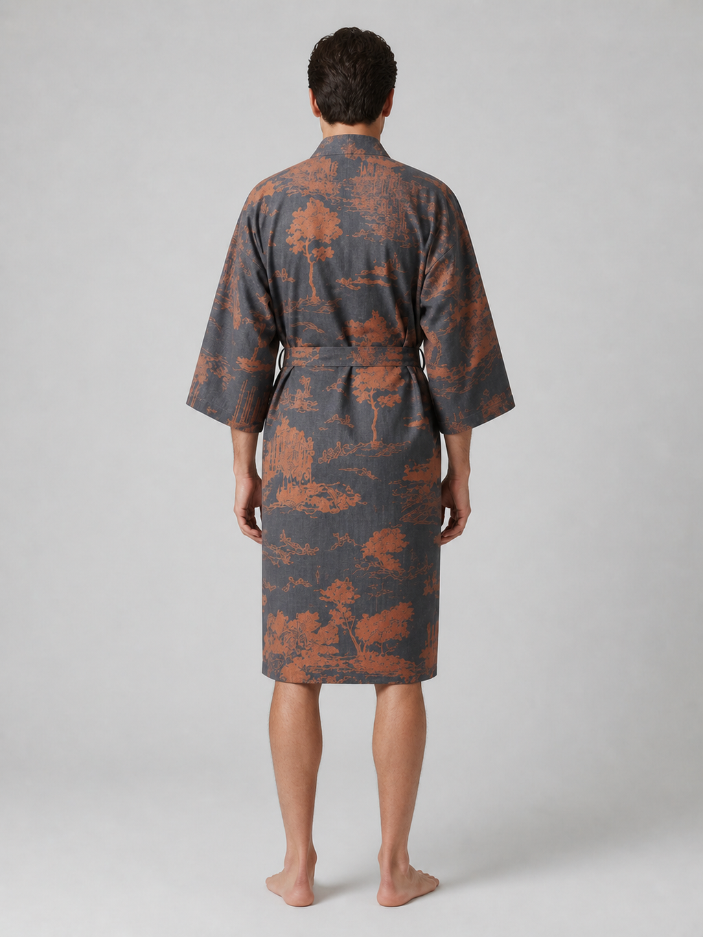 Peignoir kimono homme Chiyo bleu - vue de dos sur modèle homme