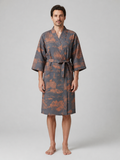 Peignoir kimono homme Chiyo bleu - vue de face sur modèle homme