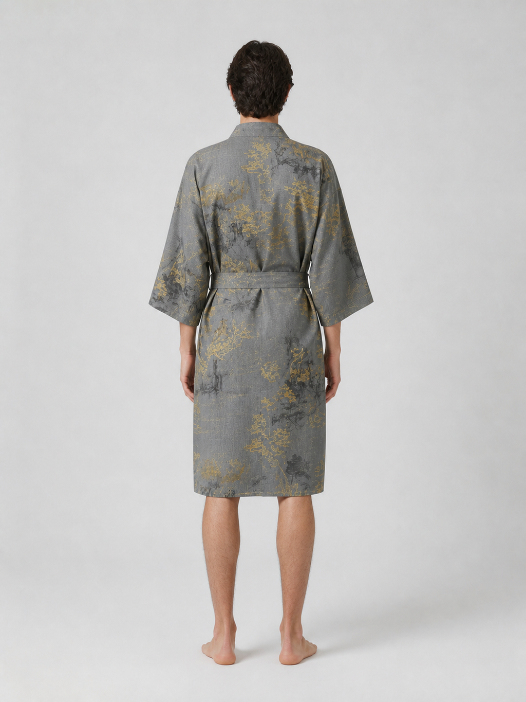 Peignoir kimono homme Chiyo gris - vue de dos sur modèle homme