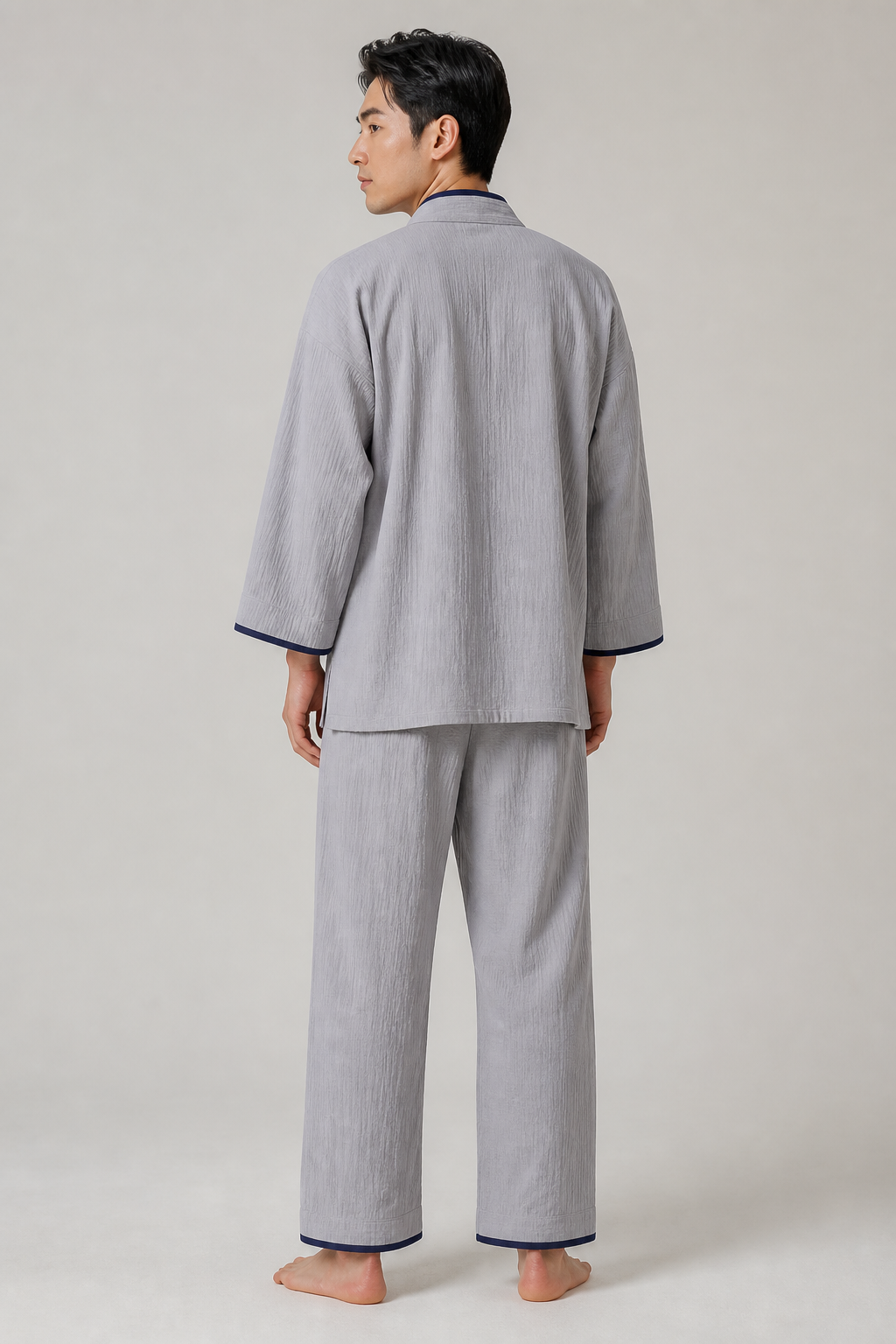 Ensemble pyjama kimono homme Komori gris porte - vue de dos