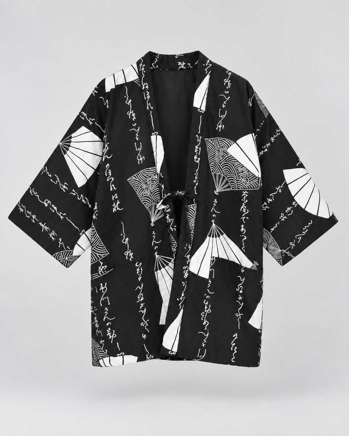 Hanten matelassé homme Namida noir et blanc, vêtement seul sur fond studio